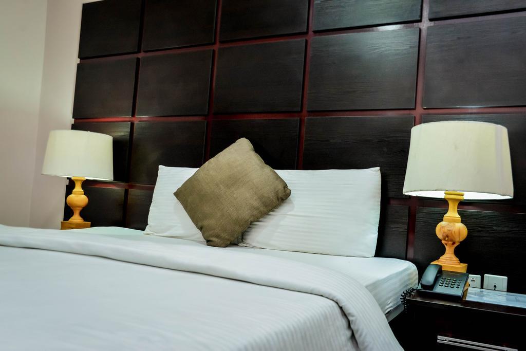 Power Mike Guest House Abuja Eksteriør bilde
