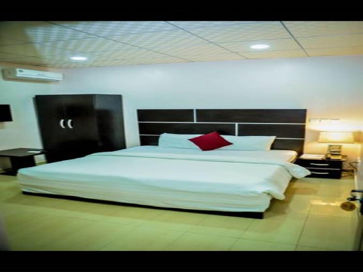 Power Mike Guest House Abuja Eksteriør bilde